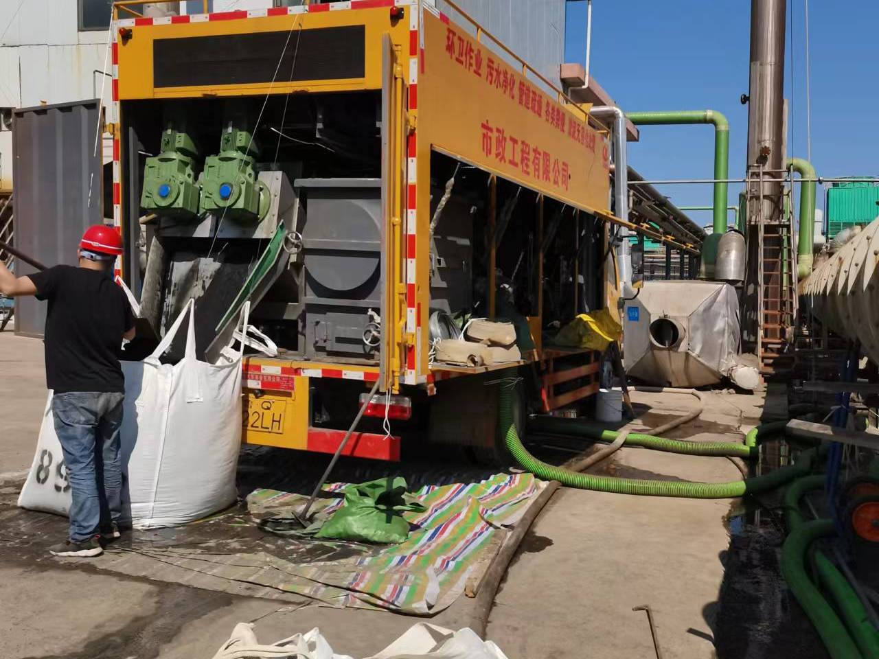 大悟淤泥压干处理